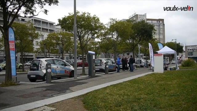 Inauguration de la station de voitures électriques en libre service Bluely – rue Maurice Audin – 16 juin 2015